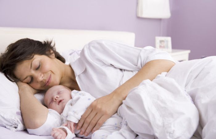 Mơ thấy bà đẻ nằm viện đánh số 53, 77 dễ về bờ